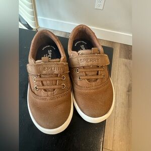 Sperry top sider youth size 8 worn only 1-2 time